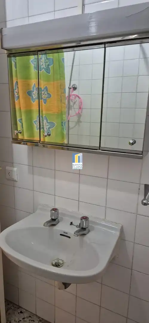 Bany de Pis en venda en Zamora Capital  amb Calefacció, Terrassa i Balcó