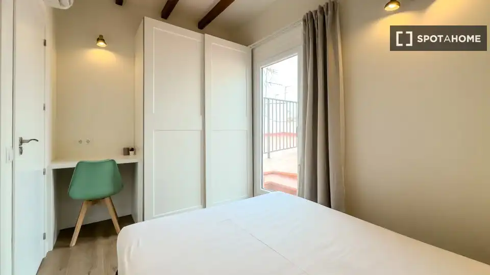 Piso con terraza en alquiler en Ciutat Vella, imagen 16