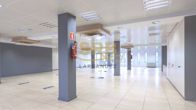 Oficina en Alquiler en Carrer del Consell de Cent en Dreta de l'Eixample