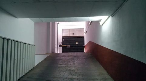 Foto 2 de Garaje en venta en Calle Imaginero Castillo Lastrucci, San Vicente, Sevilla Capital