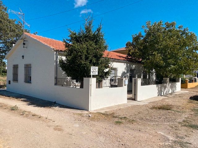 Exterior view of Country house for sale in Salamanca Capital  with Heating, Storage room and Furnished