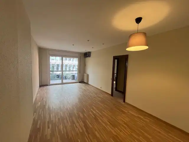 Sala de estar de Piso de alquiler en Barcelona con Aire acondicionado, Calefacción y Parquet