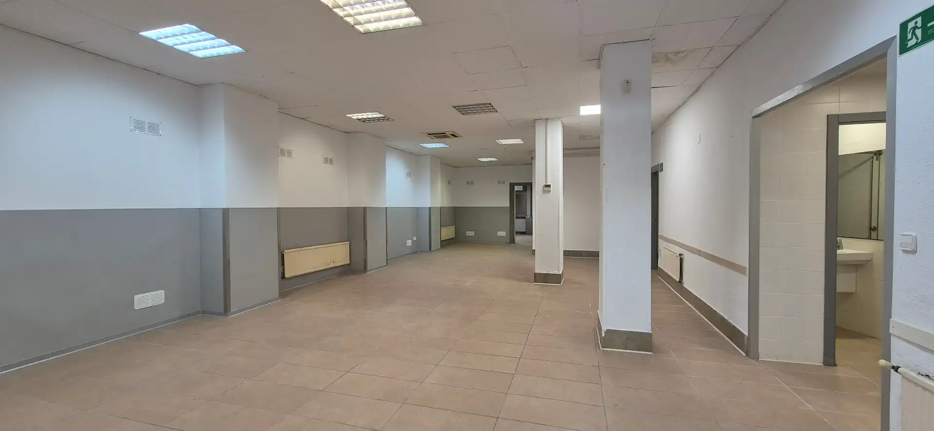 Commercial properties for rent in Valencia  with Air Conditioner