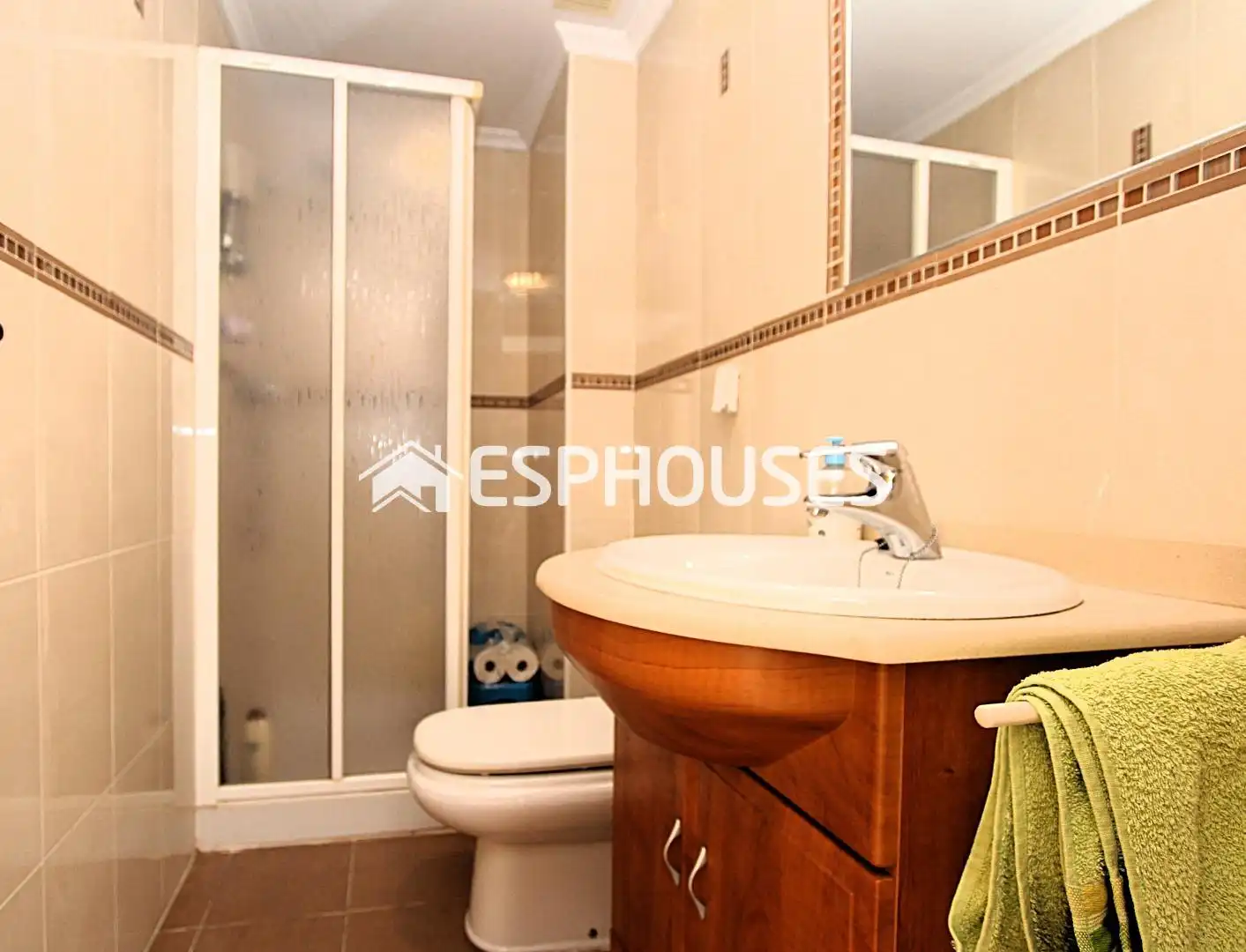 Bathroom of Apartments for sale in Guardamar del Segura  with Air Conditioner and Furnished
