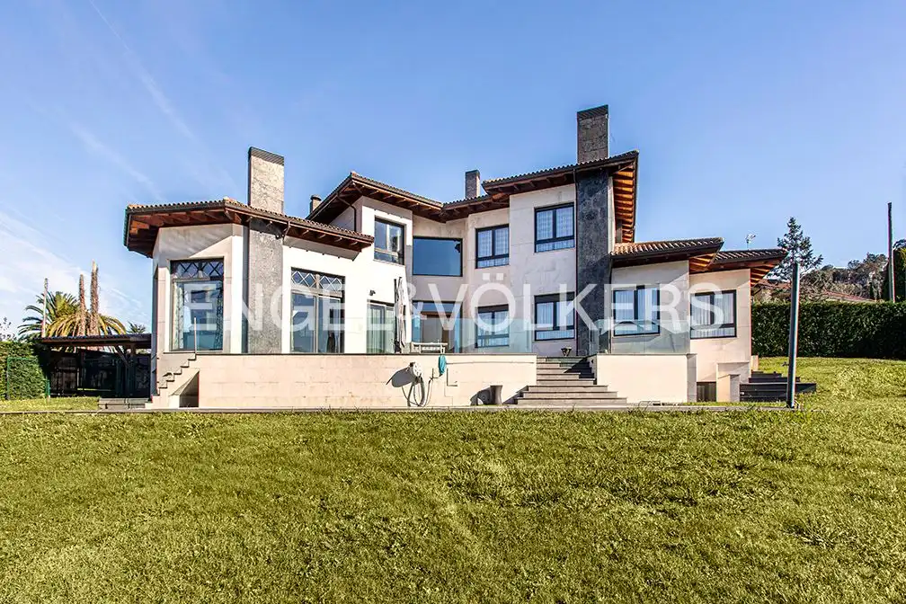 Exterior view of Houses for sale in Gijón   with Air Conditioner, Heating and Private garden