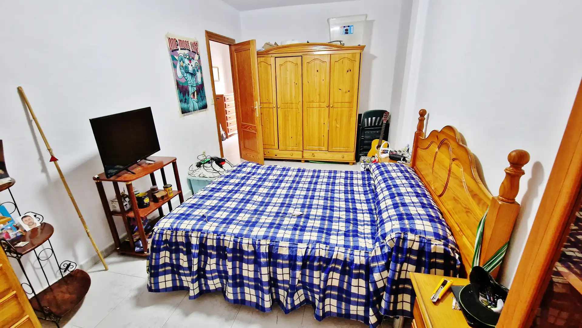 Schlafzimmer von Einfamilien-Reihenhaus zum Verkauf in Vélez de Benaudalla mit Terrasse, Abstellraum und Möbliert