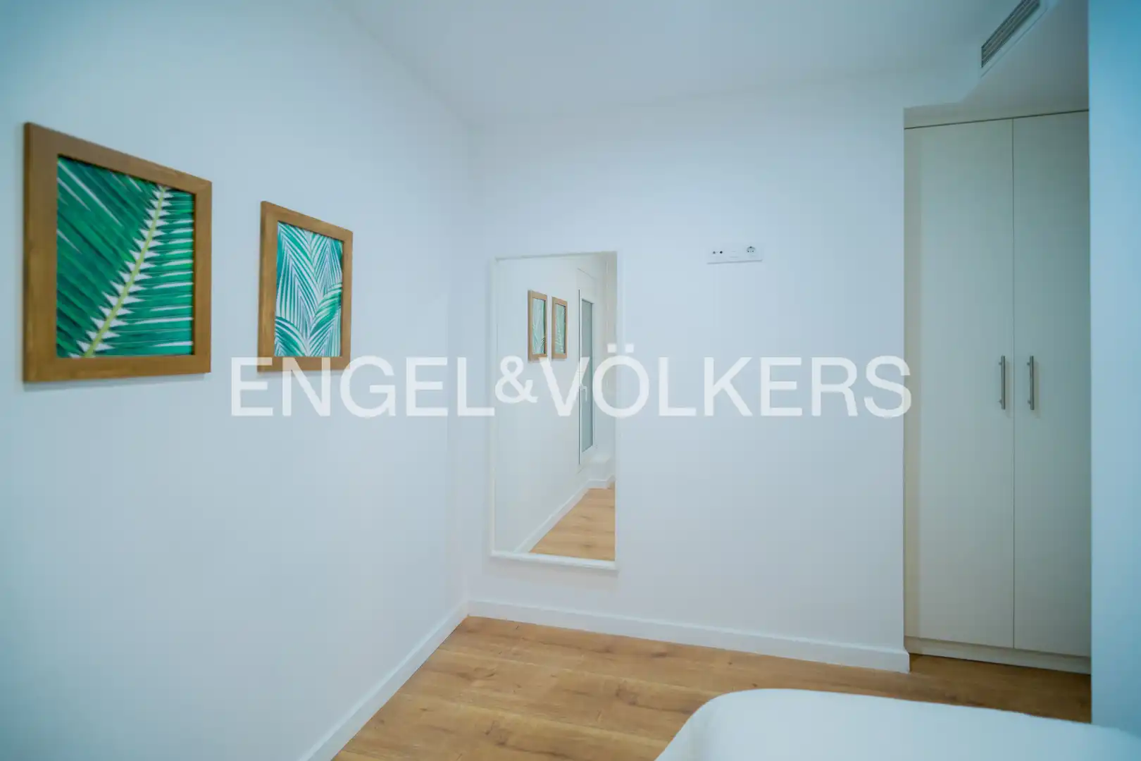 Flat for sale in Barcelona  with Air Conditioner, Heating and Parquet flooring