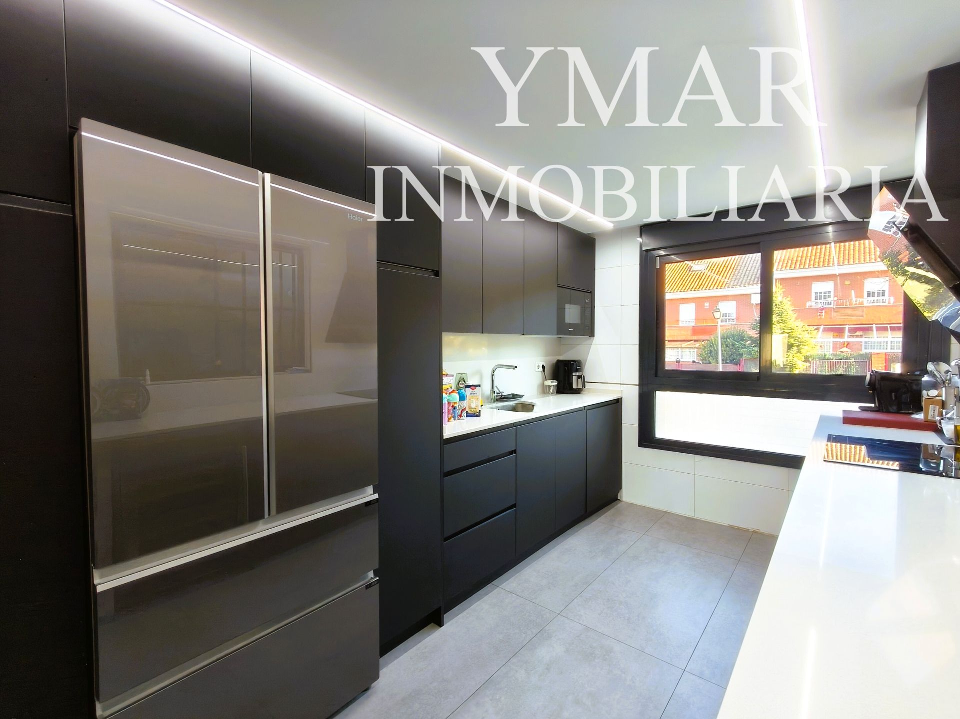 Kitchen of Single-family semi-detached for sale in Arroyomolinos (Madrid)  with Air Conditioner, Heating and Private garden