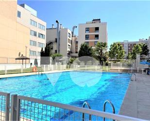 Swimming pool of Apartment to rent in  Madrid Capital  with Air Conditioner