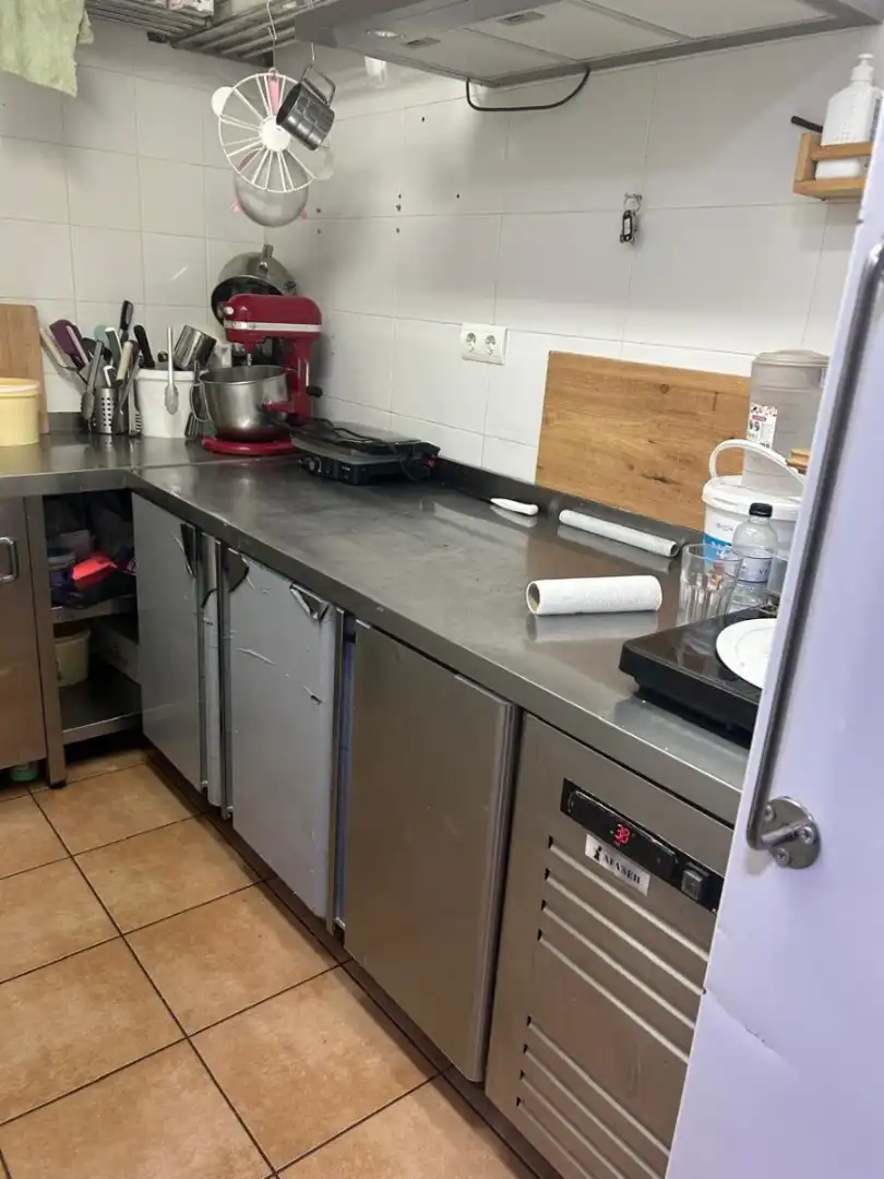 Business premises for transfer in Castell - Poble Vell, imagen 8