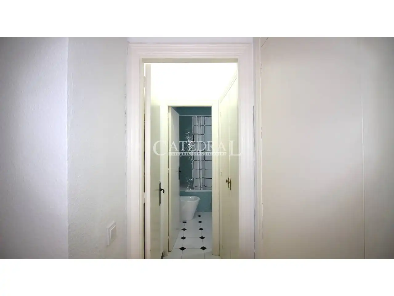 Habitación de Apartamento de alquiler en Sevilla con Aire acondicionado, Amueblado y Balcón