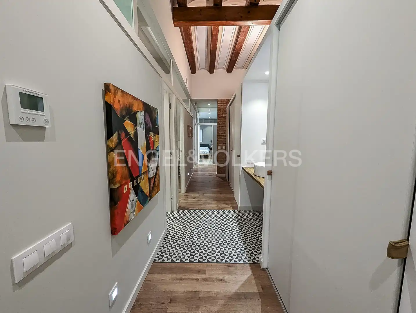 Piso con terraza en alquiler en Eixample, imagen 32