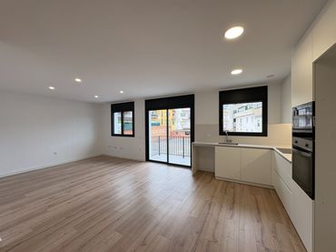Flat with balcony for sale in Torelló