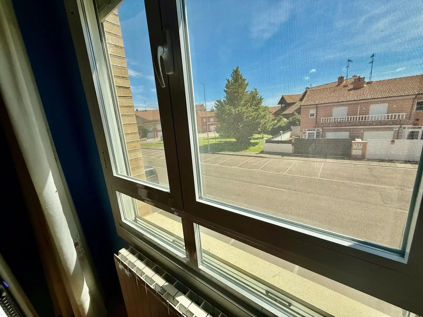 Vista exterior de Apartamento en venta en Valencia de Don Juan con Calefacción y Terraza