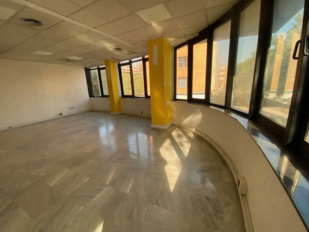 Büro zur Miete in Sevilla mit Klimaanlage