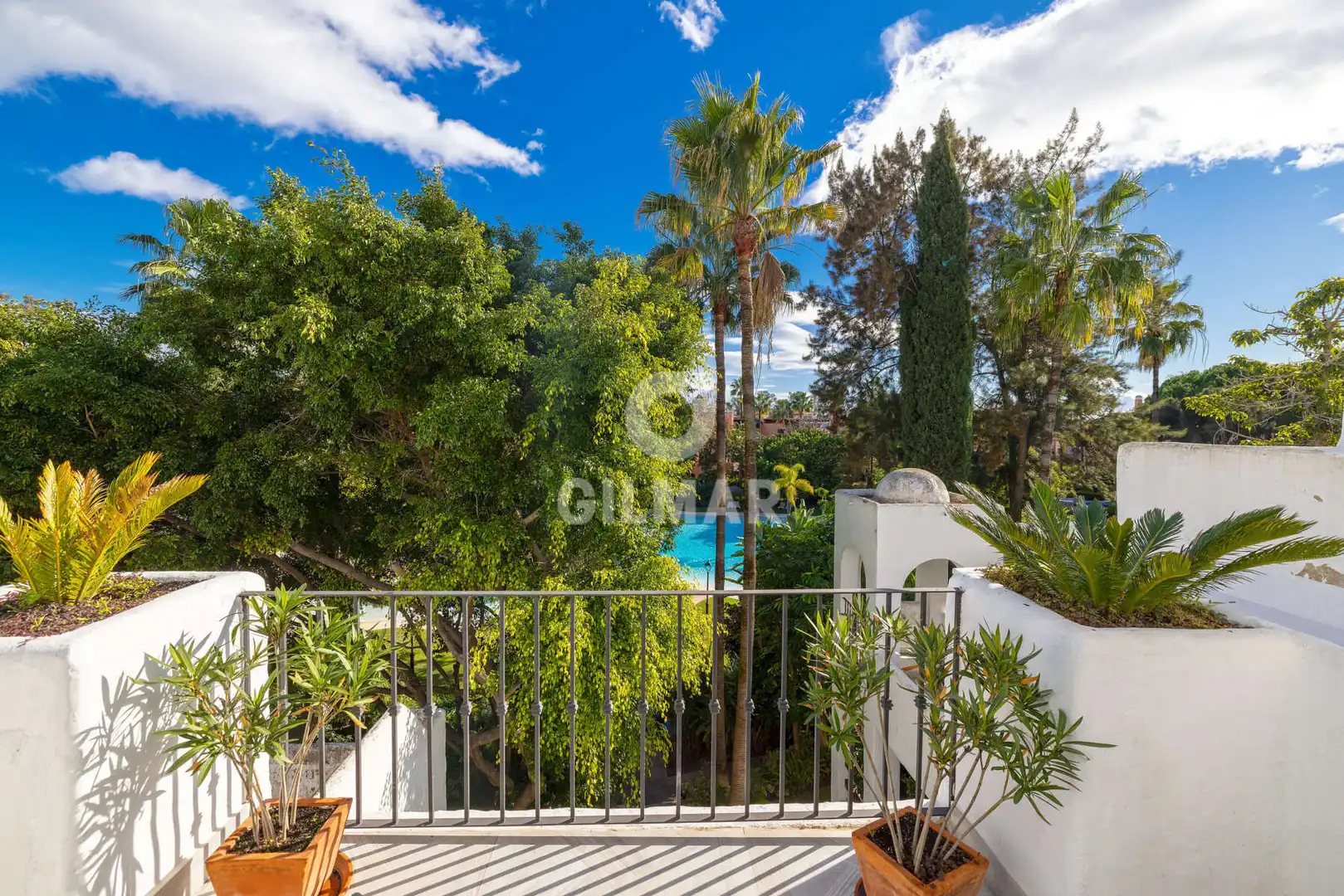 Garten von Maisonette zum Verkauf in Estepona mit Heizung, Abstellraum und Balkon