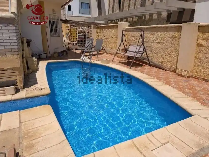 Piscina de Casa o xalet en venda en Vélez-Málaga amb Aire condicionat, Terrassa i Traster