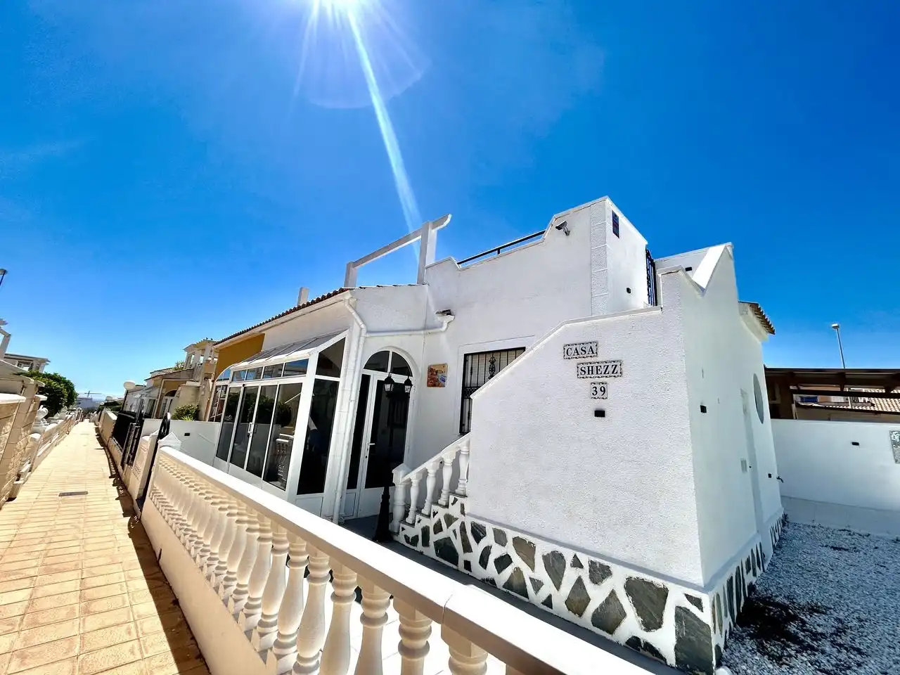 Außenansicht von Country house zum Verkauf in Orihuela