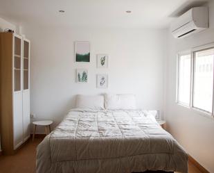 Bedroom of Flat to share in Moncada  with Air Conditioner, Heating and Balcony