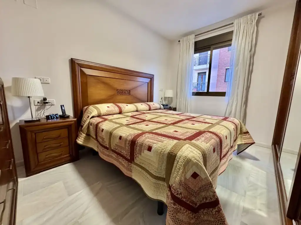 Schlafzimmer von Wohnung zum Verkauf in Córdoba mit Klimaanlage