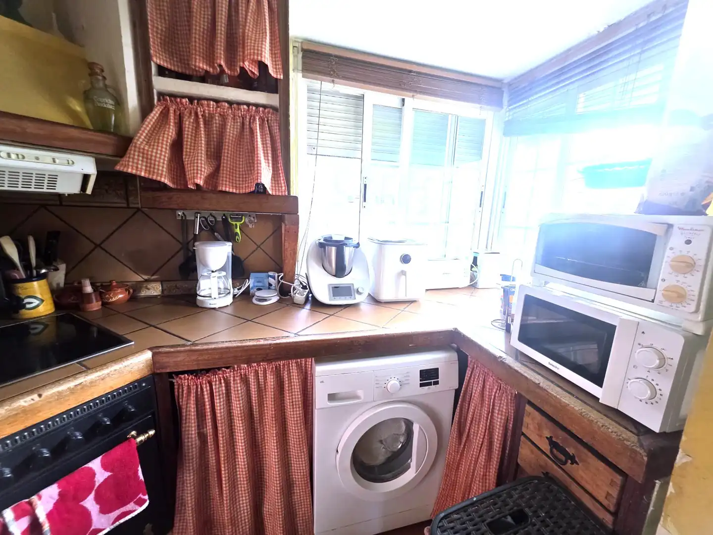 Kitchen of Flat for sale in Móstoles  with Air Conditioner, Heating and Parquet flooring