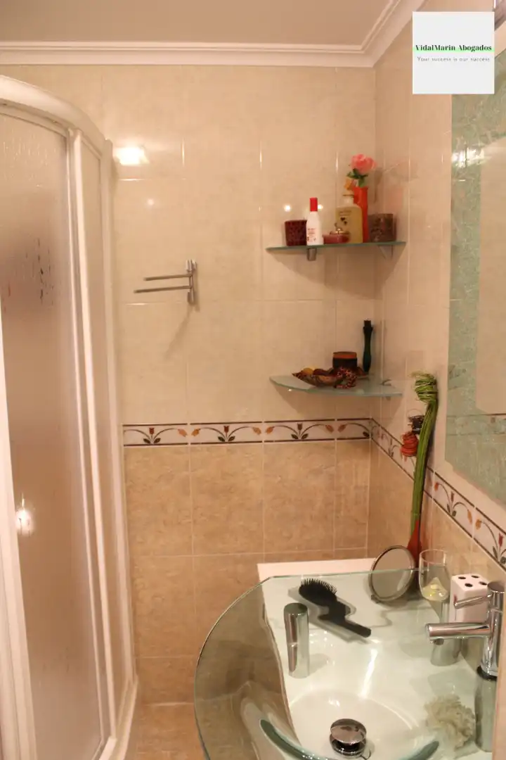 Baño de Piso en venta en Alicante / Alacant con Aire acondicionado, Calefacción y Trastero