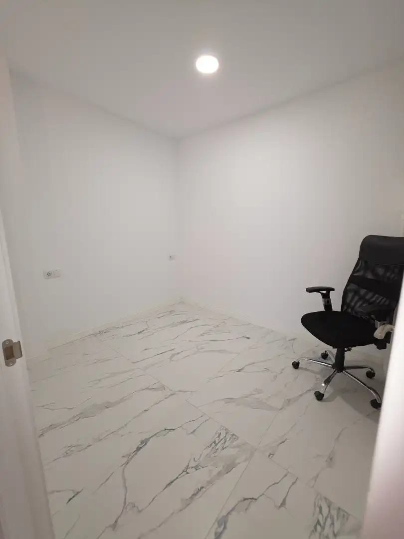 Estudio de alquiler en Calle Maestro Guerrero, 11, Parque Ayala - Jardín de la Abadía - Huelín