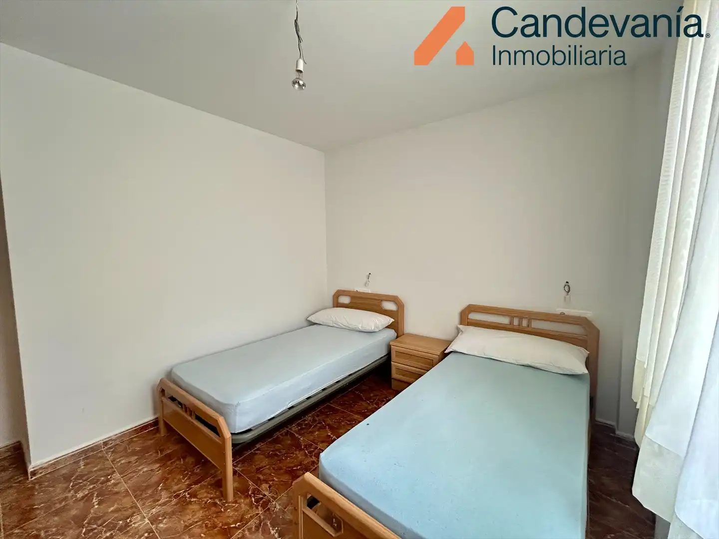 Habitación de Piso en venta en San Mateo de Gállego con Calefacción y Trastero