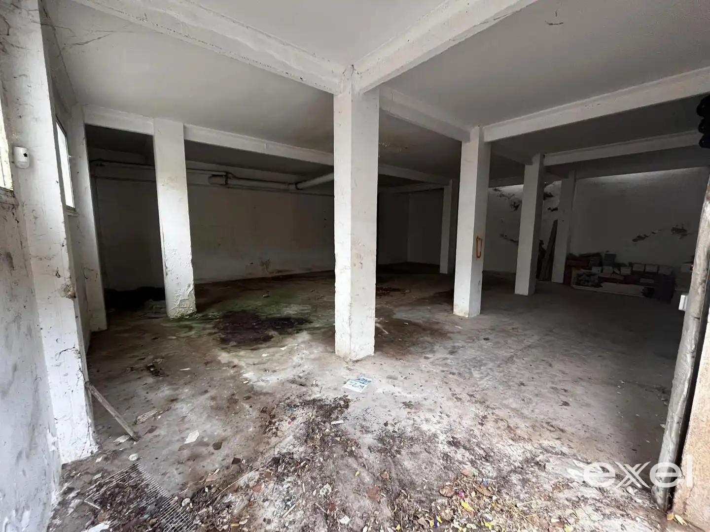 Local en venta en Vallirana