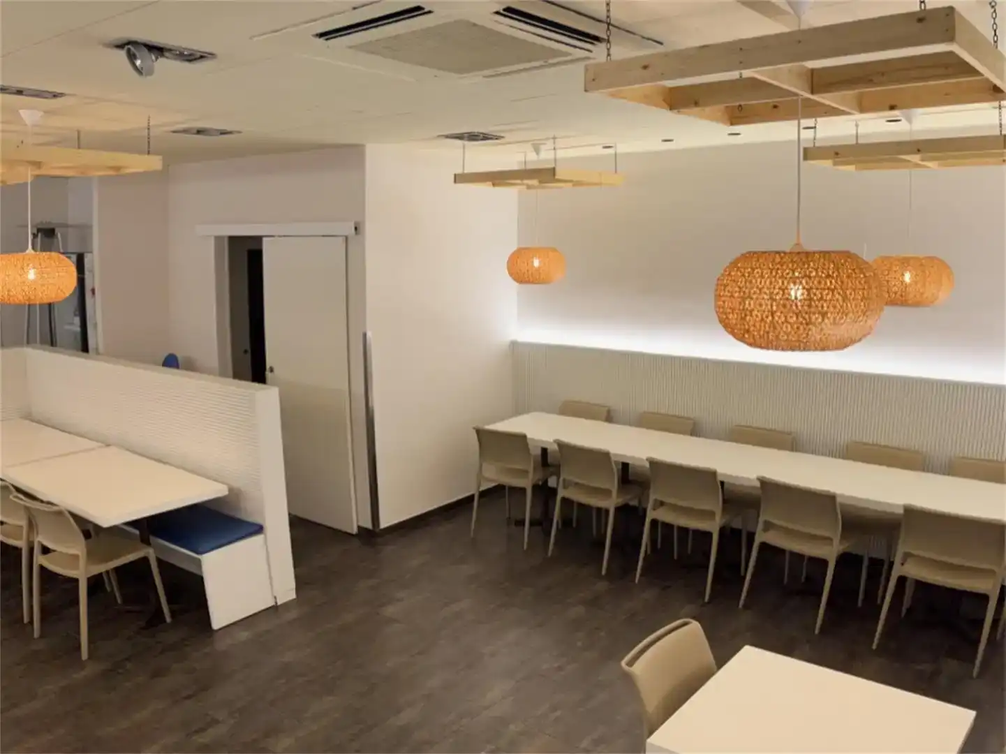 Commercial properties for rent in Avinguda del Cavall Bernat, Centre - Platja