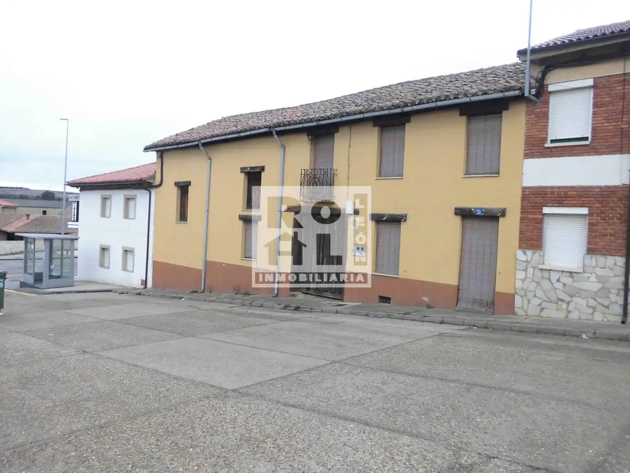 Vista exterior de Casa o xalet en venda en Valdefresno amb Jardí privat