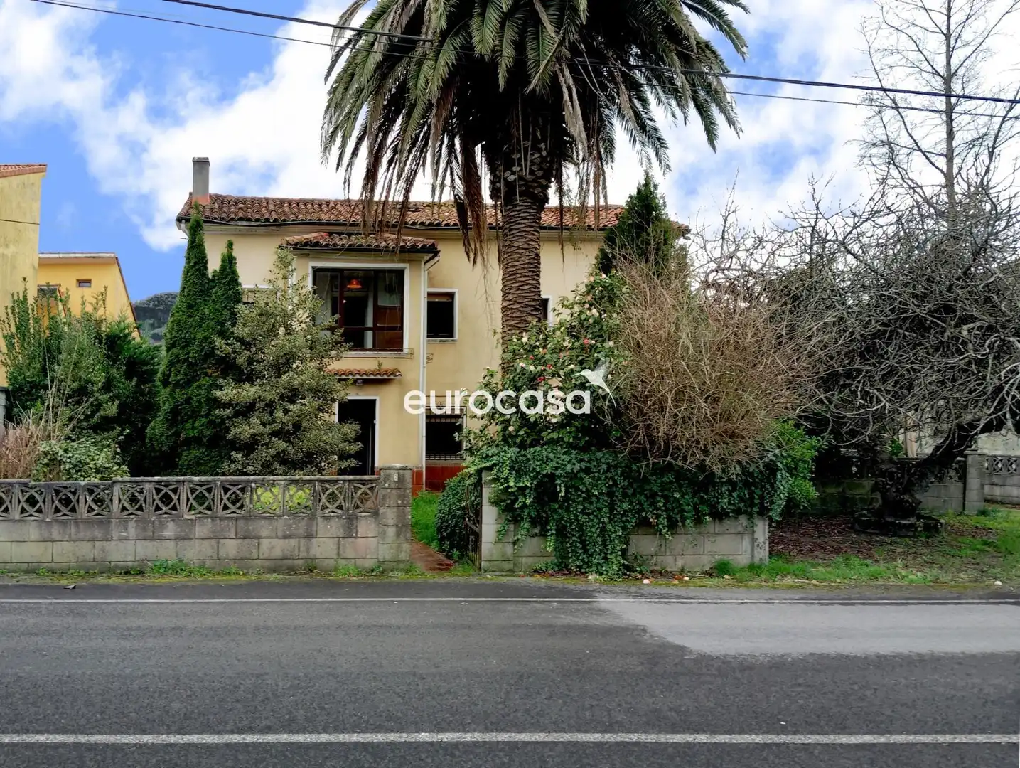 Vista exterior de Casa o chalet en venta en Castañeda con Calefacción, Jardín privado y Terraza