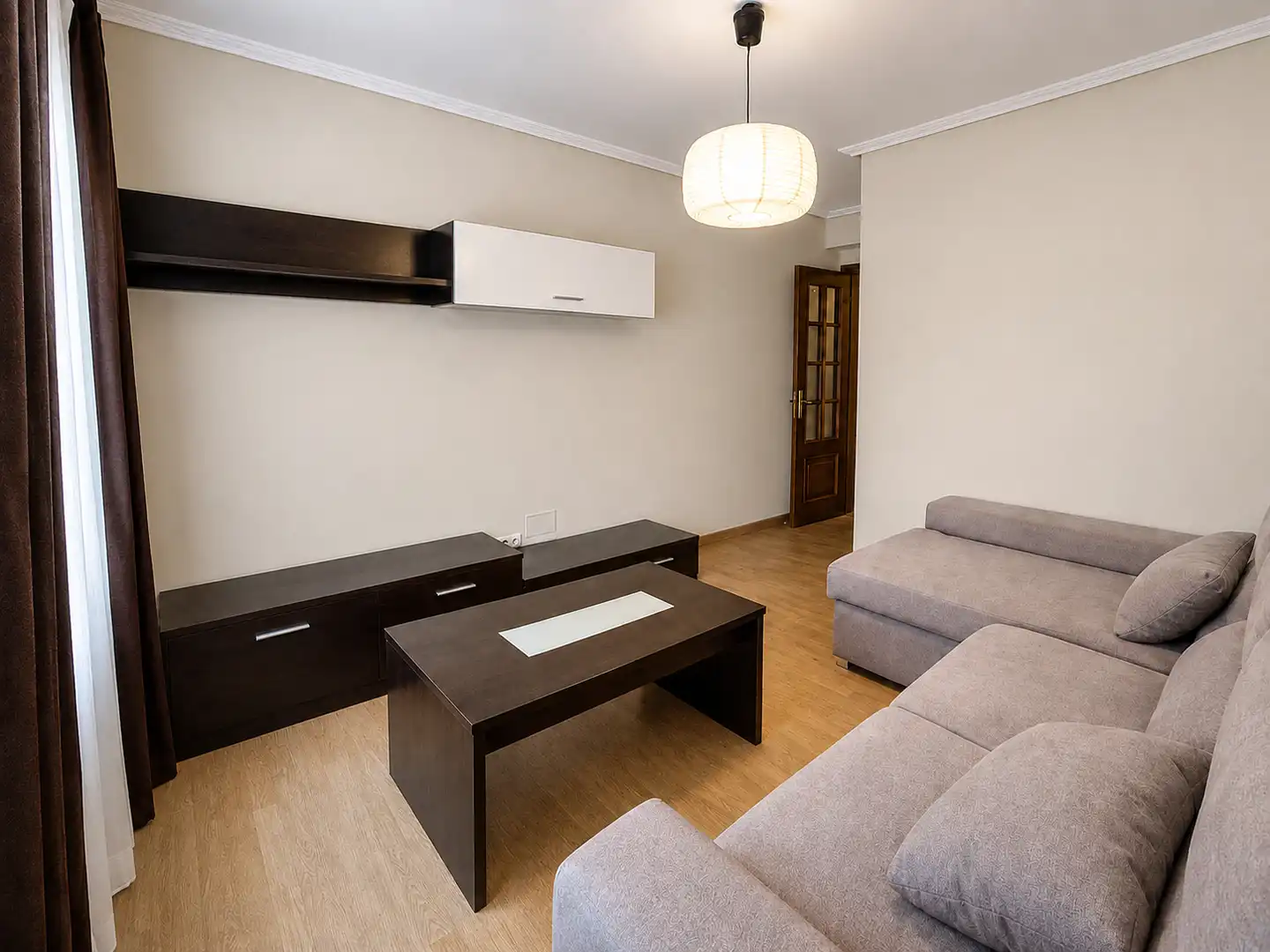 Wohnzimmer von Wohnung zur Miete in Torrelavega  mit Heizung, Möbliert und Ofen