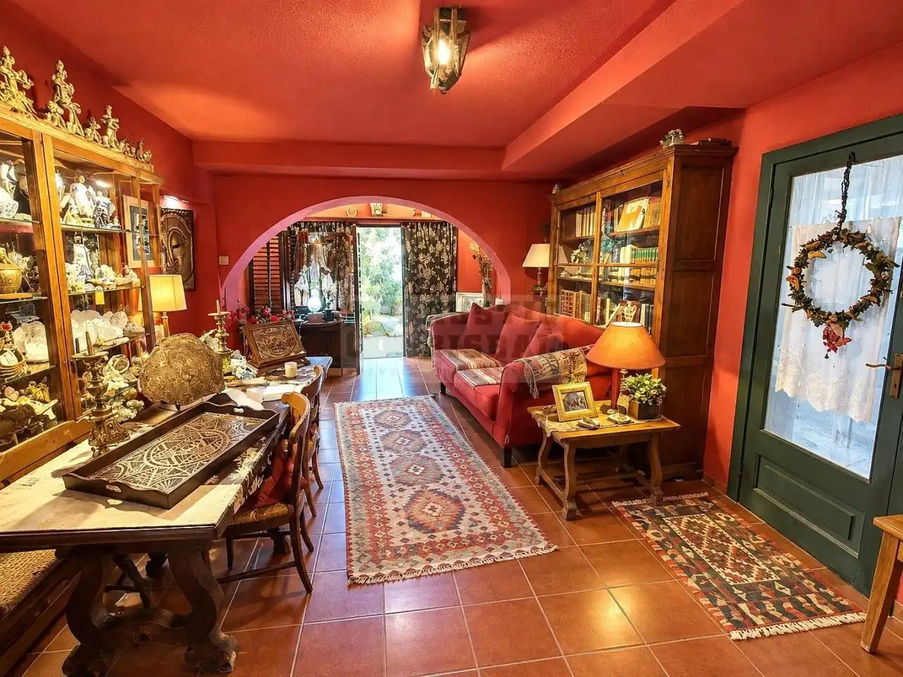 Maison rustique avec jardin à vendre à Plaza Xató