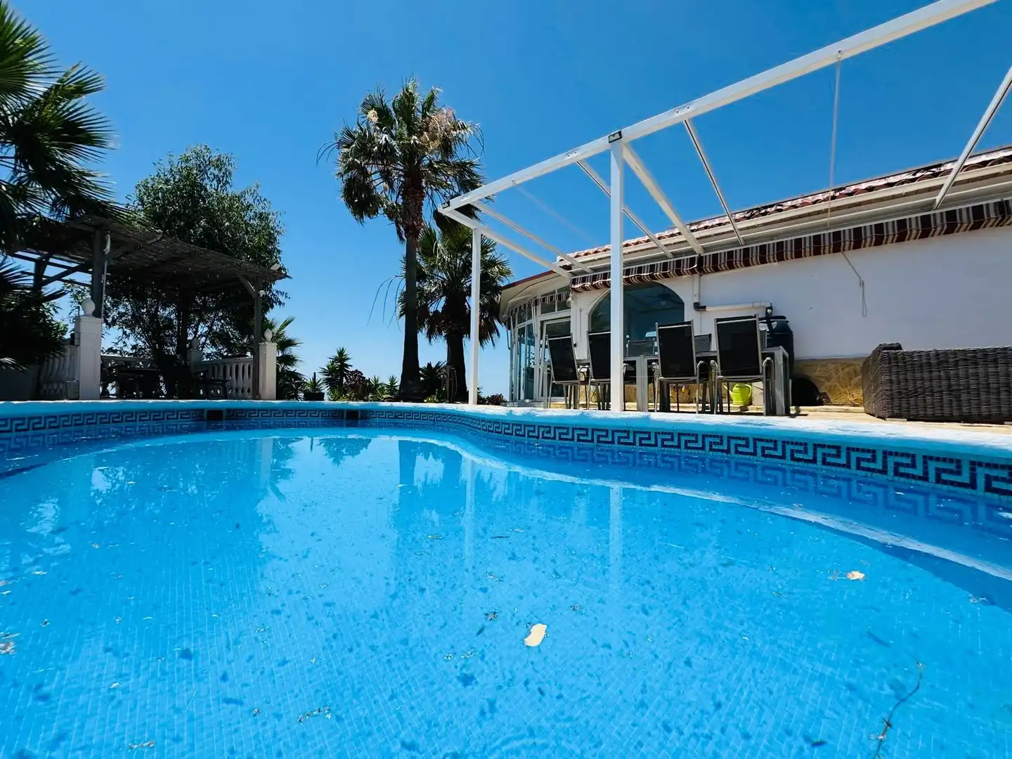 Piscina de Casa o xalet en venda en Arenas amb Aire condicionat, Jardí privat i Traster