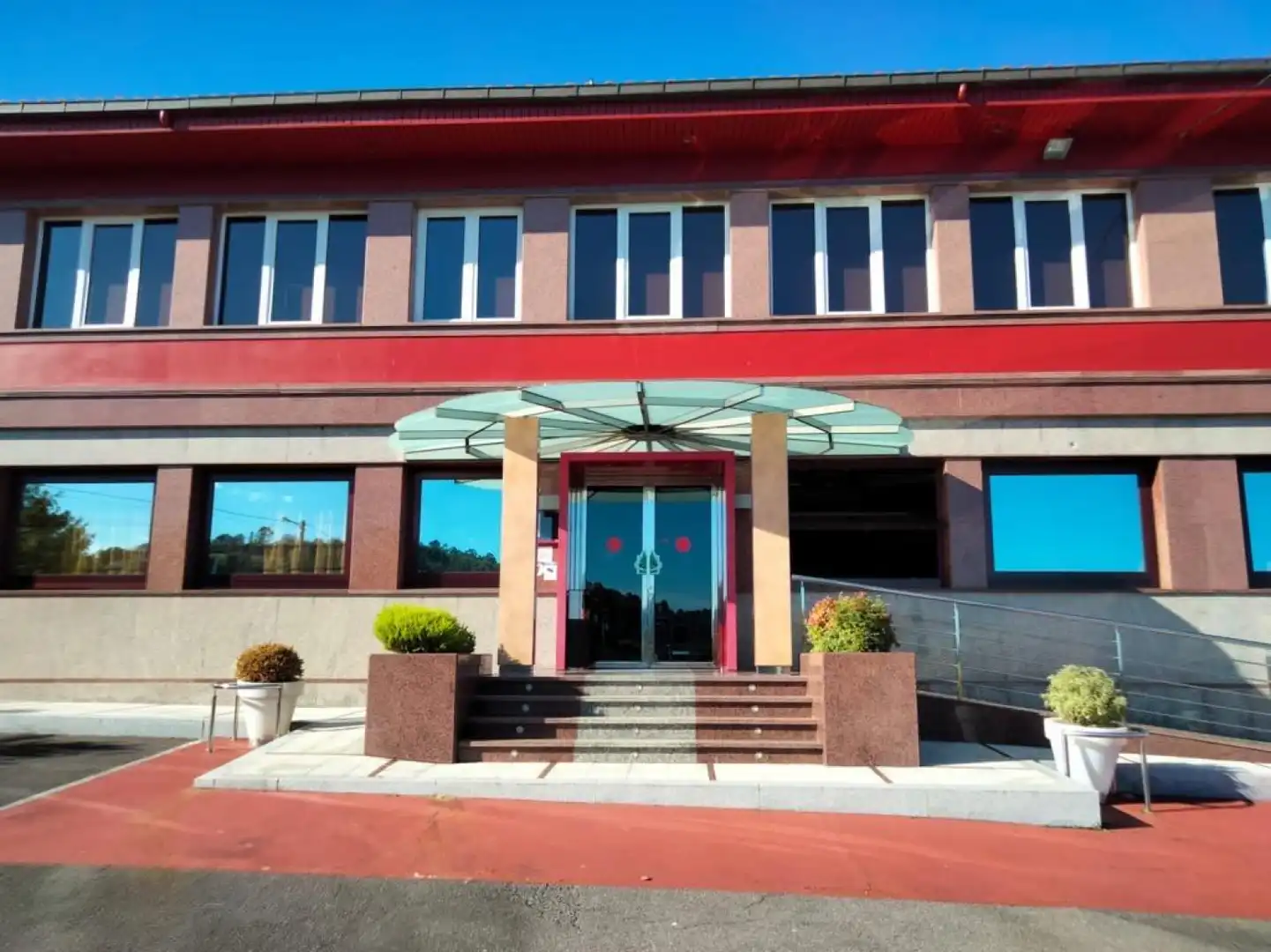 Vista exterior de Local en venta en Villaviciosa