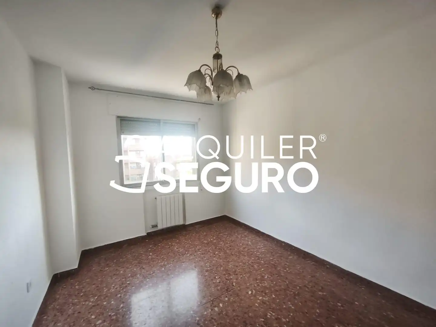 Bedroom of Flat for rent in Zaragoza  with Heating, Terrace and Storage room