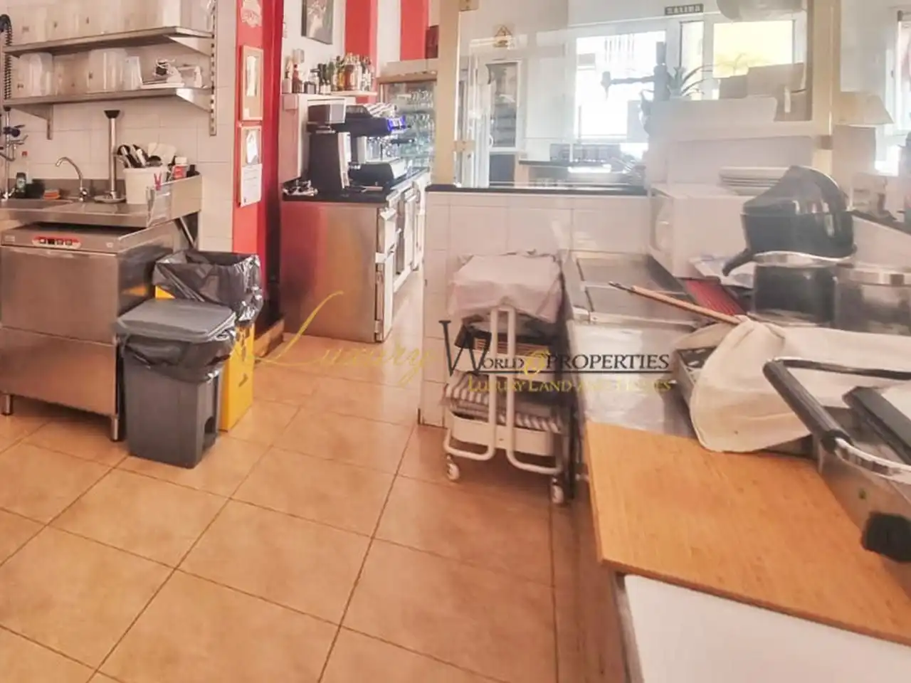 Locale commerciale in cessione a Mar En Calma, imagen 5