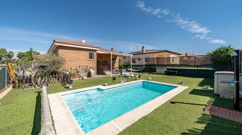 Foto 2 de Casa o chalet en venta en Chiloeches, Guadalajara
