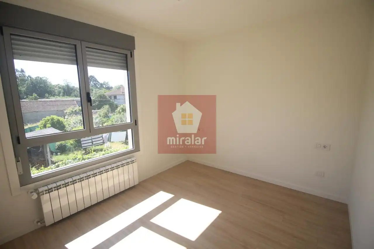 Habitación de Piso en venta en Salvaterra de Miño con Calefacción y Trastero