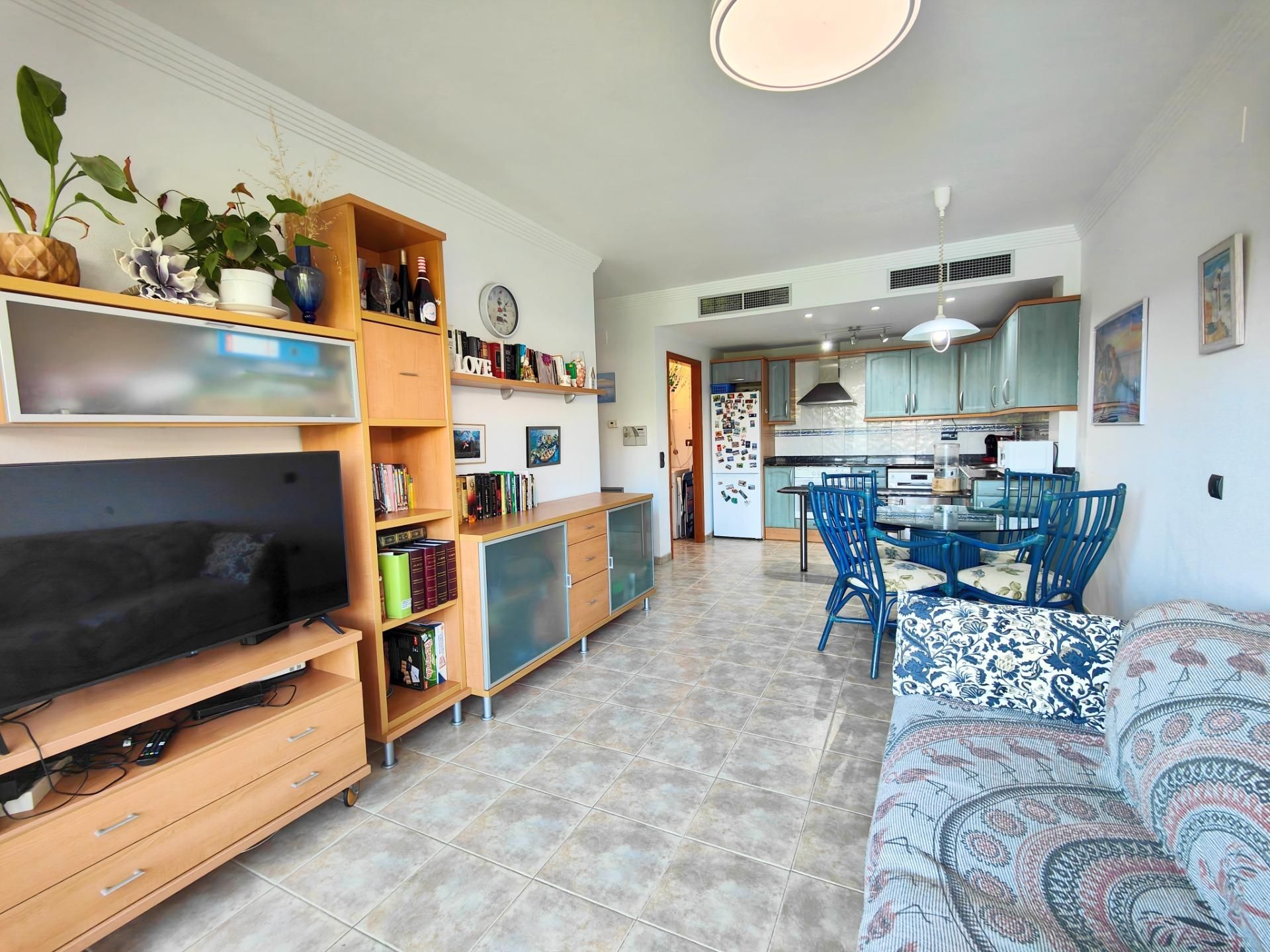 Cuina de Apartament en venda en Sant Carles de la Ràpita amb Calefacció, Jardí privat i Terrassa