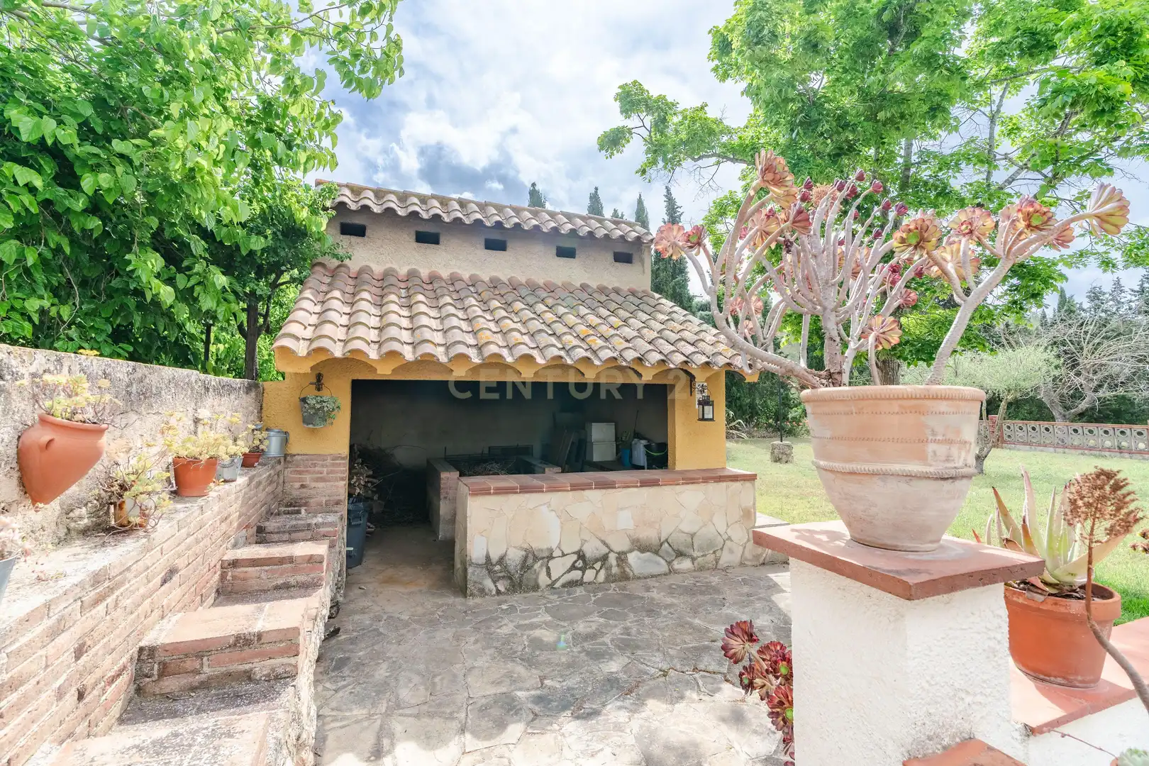 Vista exterior de Casa o xalet en venda en Vespella de Gaià amb Jardí privat, Traster i Balcó