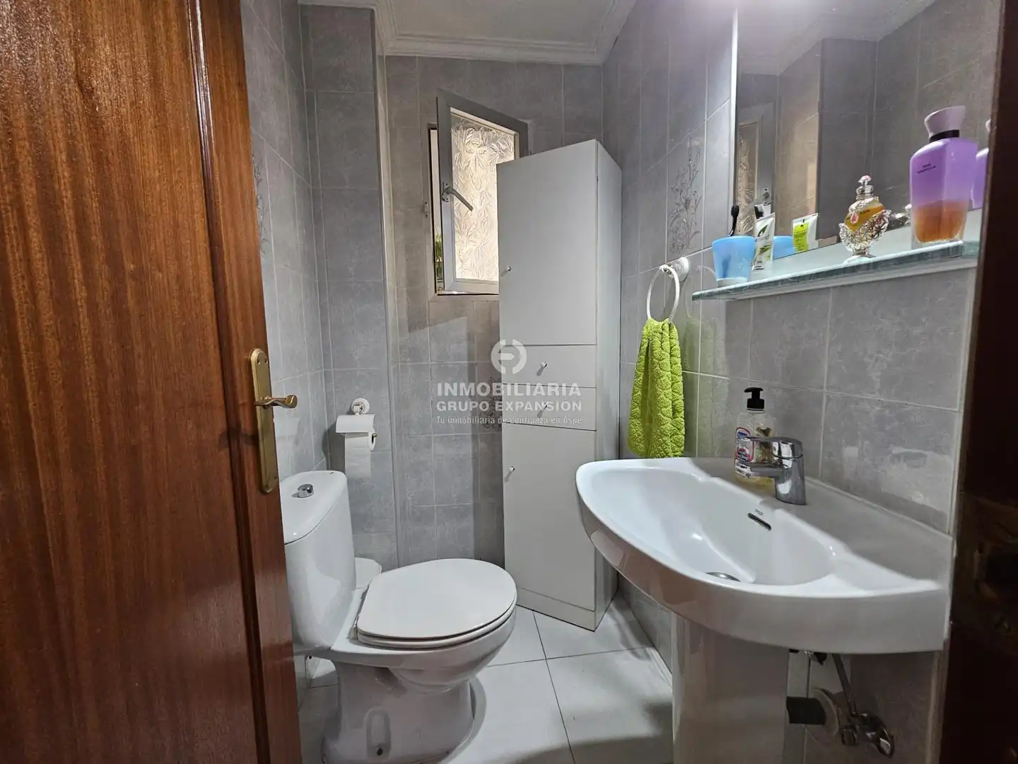 Bathroom of Flat for sale in Novelda  with Storage room