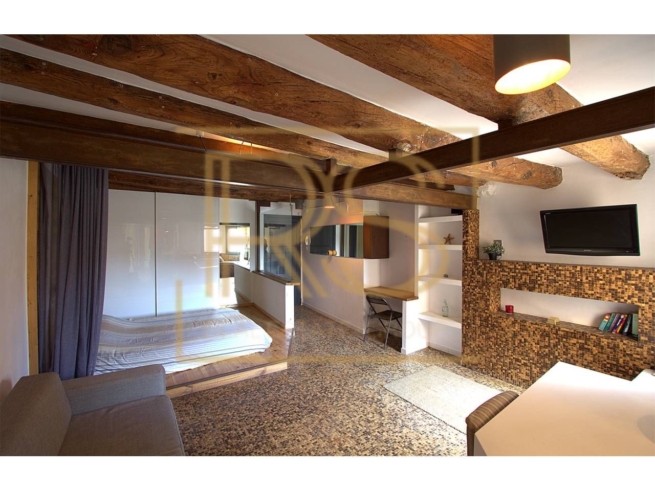 Estudi de lloguer en  Barcelona Capital amb Aire condicionat, Parquet i Moblat