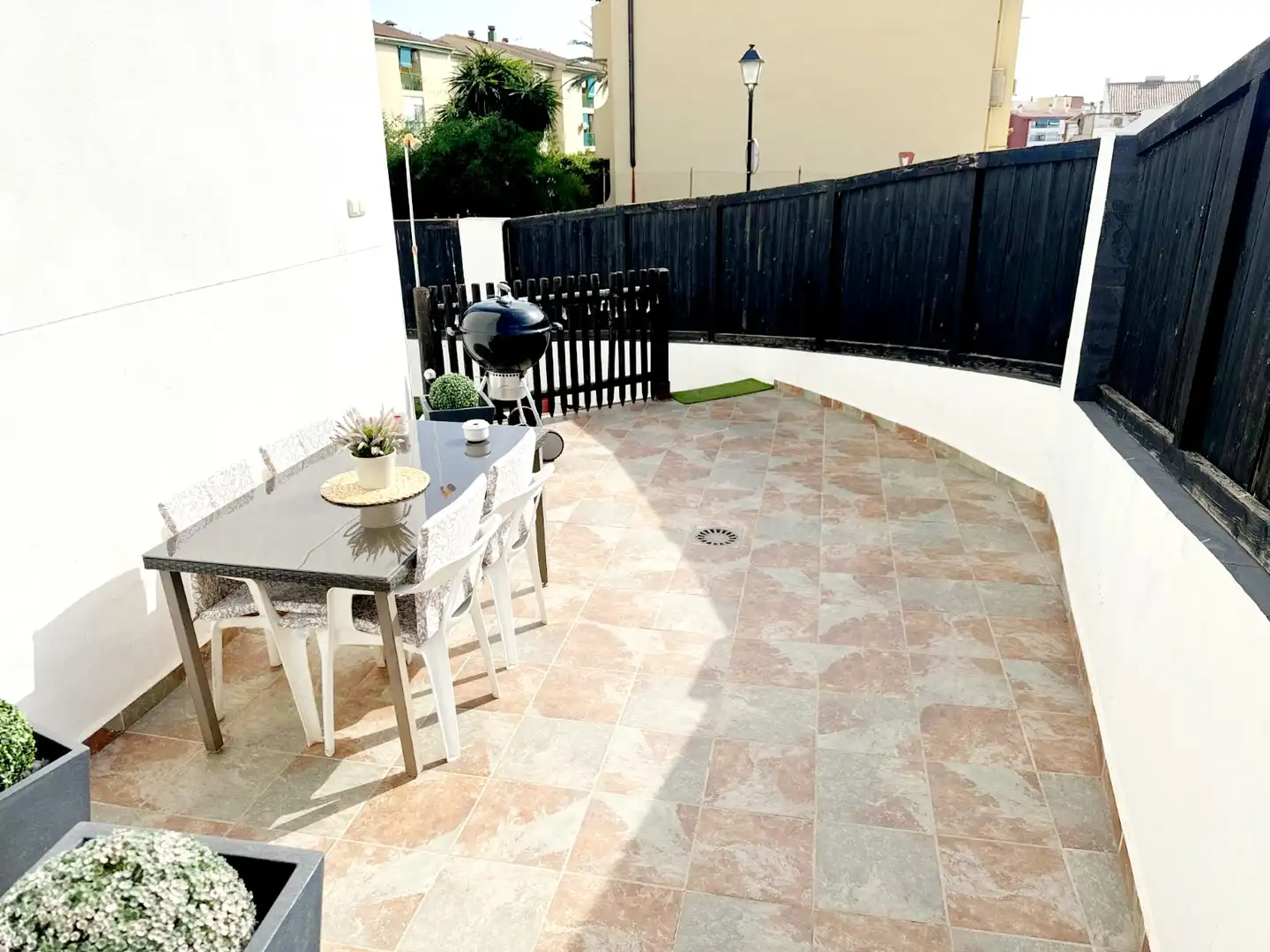 Casa con piscina en venta en Calle Gremios, imagen 3