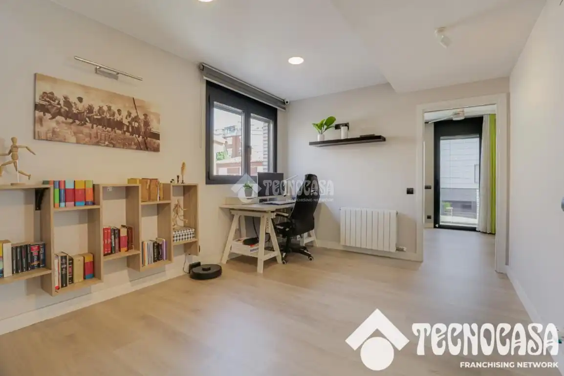 Casa o xalet en venda en Santa Coloma de Gramenet amb Aire condicionat, Calefacció i Terrassa