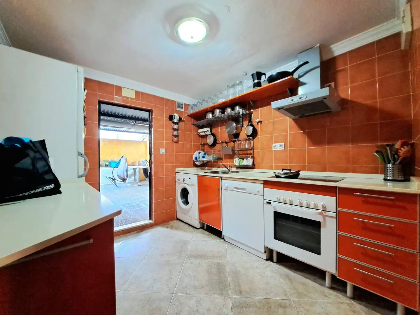 Cuina de Casa o xalet en venda en San José del Valle amb Jardí privat