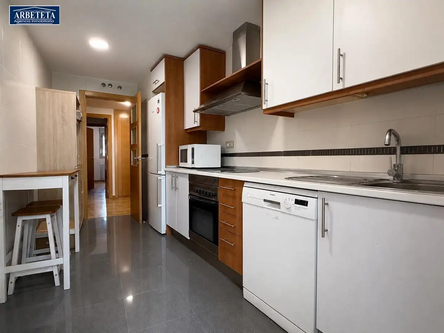 Küche von Wohnung zum Verkauf in Yebes mit Heizung, Terrasse und Abstellraum