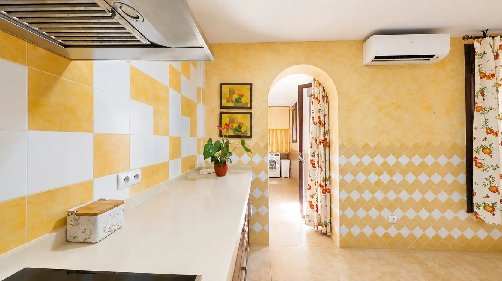 Cocina de Piso en venta en Periurbano Oeste - Sierra