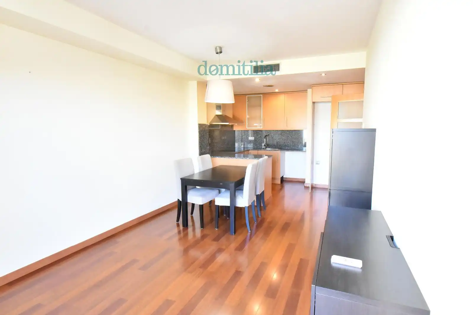 Flat for rent in Barberà, Eixample